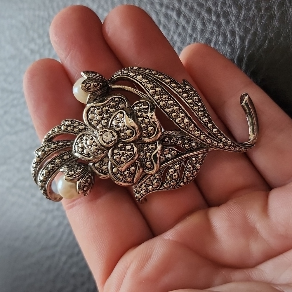 Vtg Kenneth Jay Lane For Avon Brooch - image 3